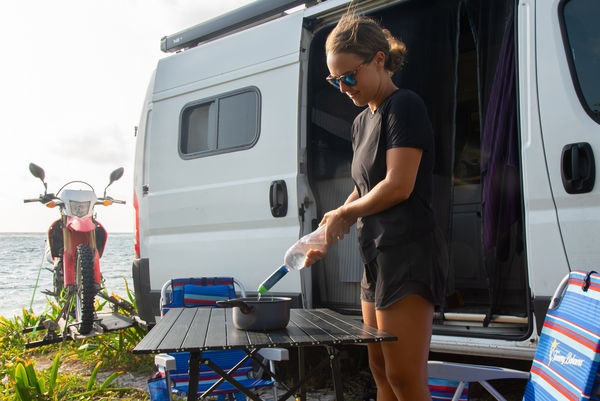 LifeStraw cestovní filtrační láhev při turistice
