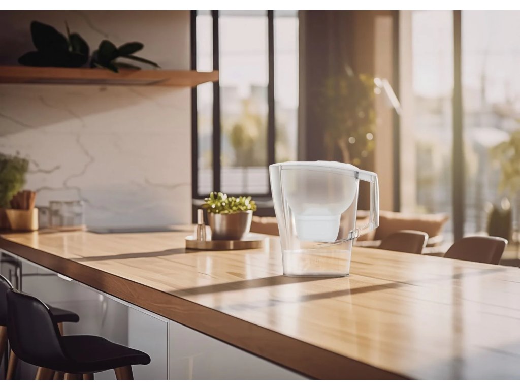 Brita Aluna 2,4 l bílá