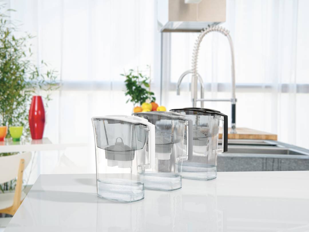 Filtrační konvice Laica Prime Line černá - detail v kuchyni